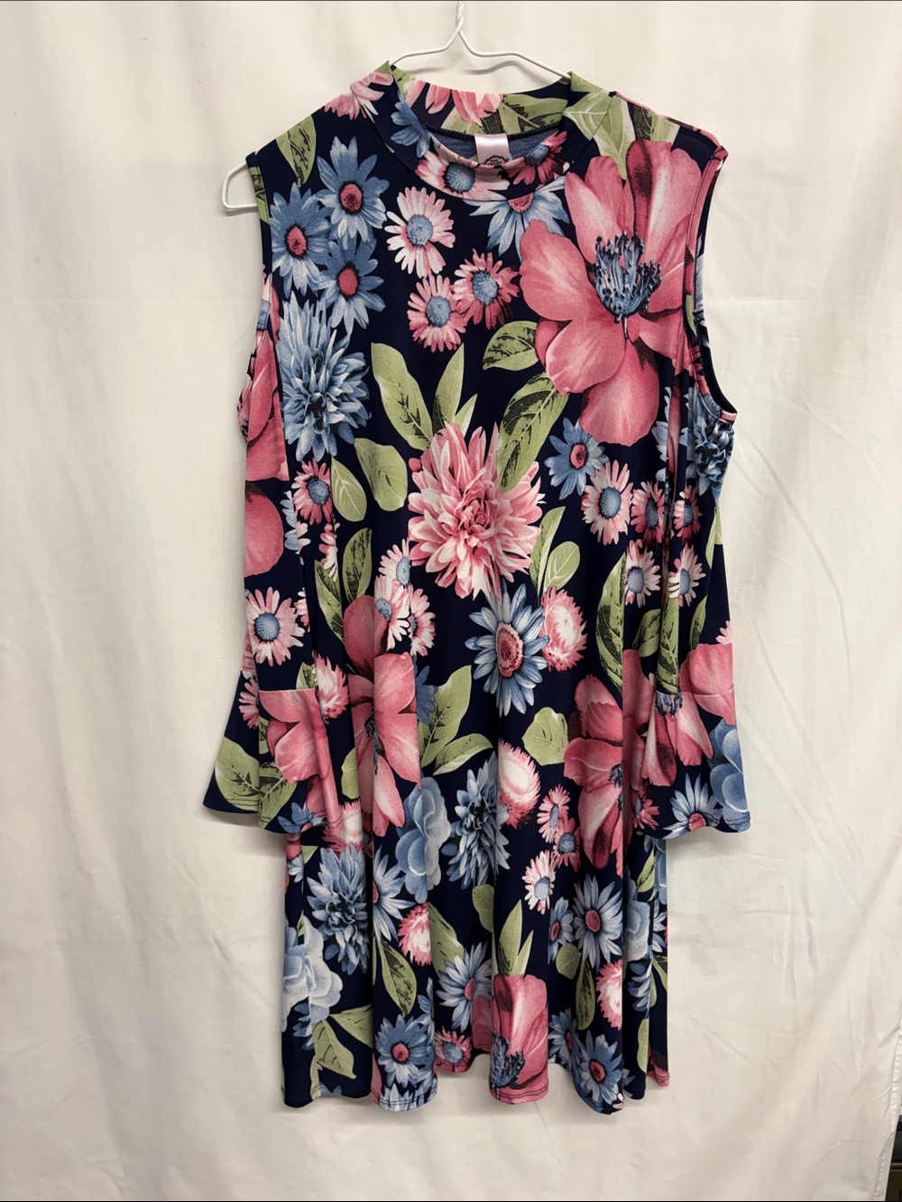 Pink Coconut Floral cut out Sleeve Swing Dress w/Pink & Blue Blooms sz M